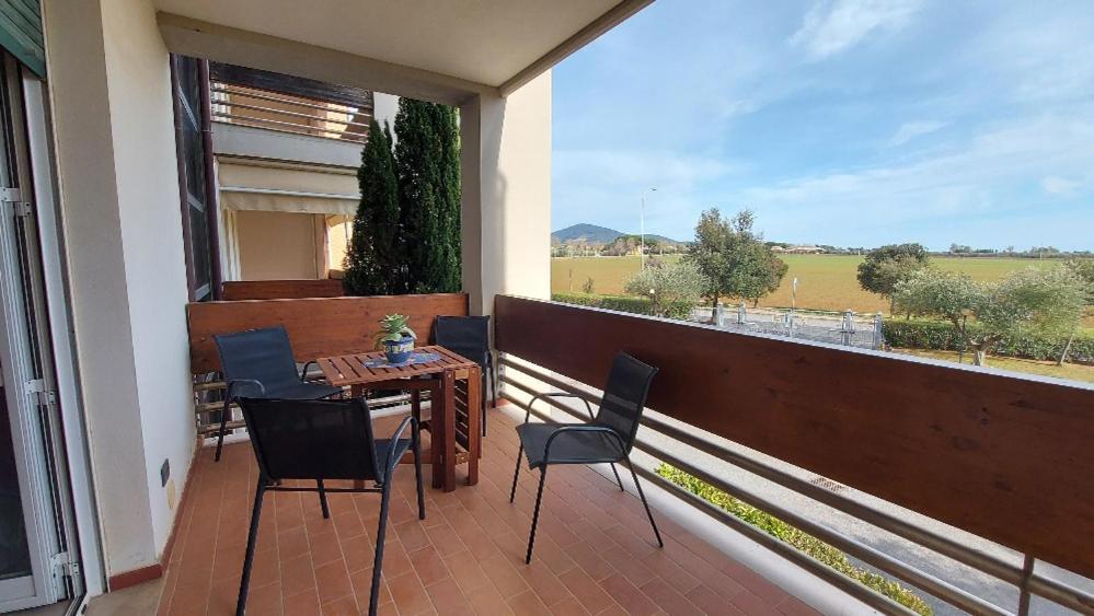 Appartamento Santa Costanza Con Piscina San Vincenzo Ngoại thất bức ảnh