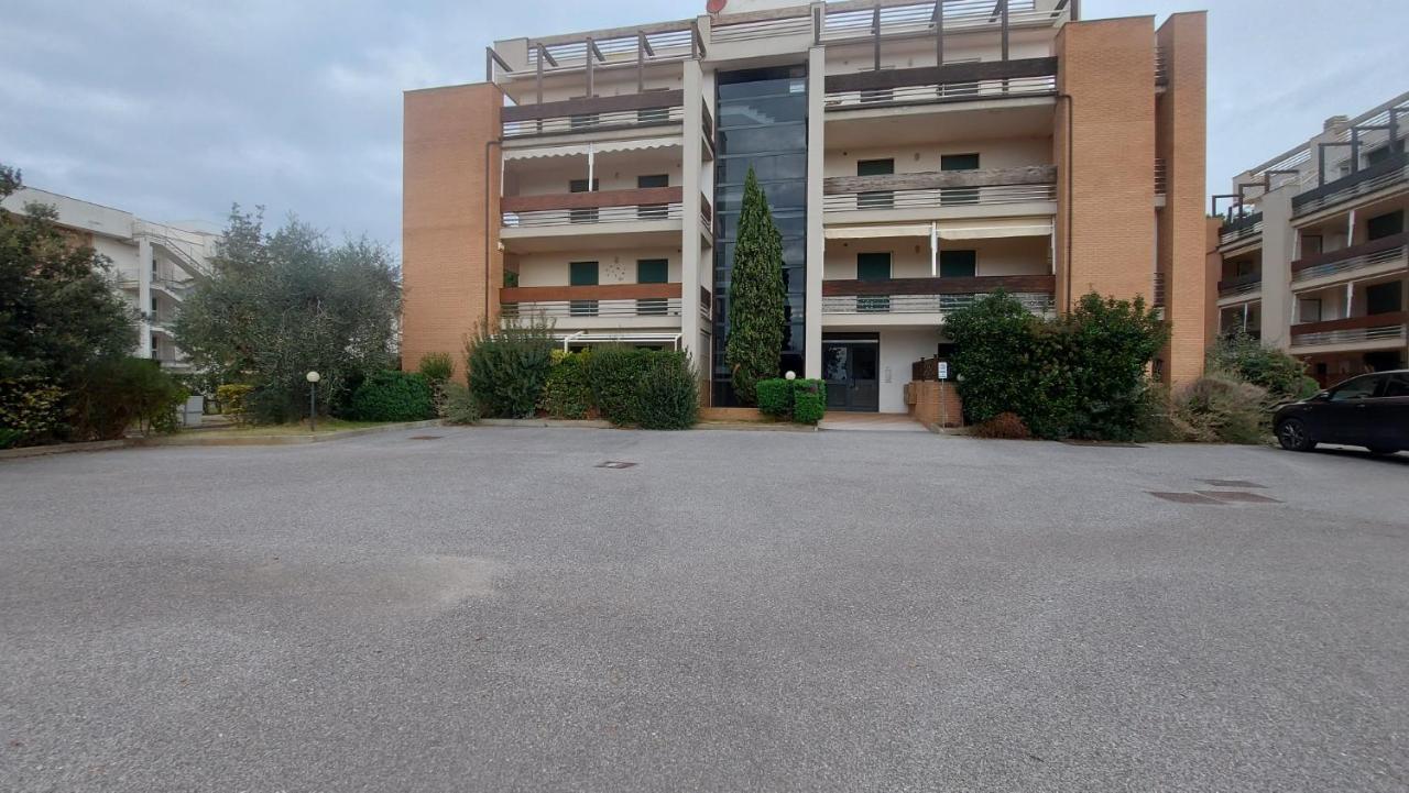 Appartamento Santa Costanza Con Piscina San Vincenzo Ngoại thất bức ảnh