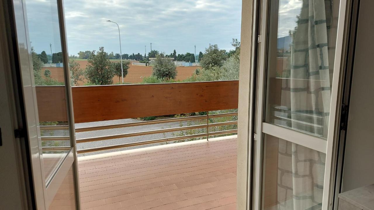 Appartamento Santa Costanza Con Piscina San Vincenzo Ngoại thất bức ảnh